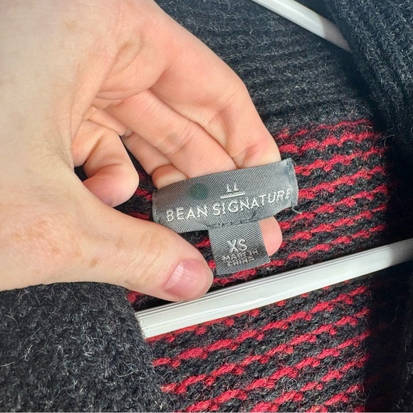 L.L Bean Signature Heritage 1980 Matinicus Rock Sweater Cardigan Men’s Size XS - Picture 6 of 10